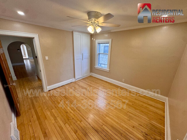 Photo - 2620 N 72nd St Unit Lower