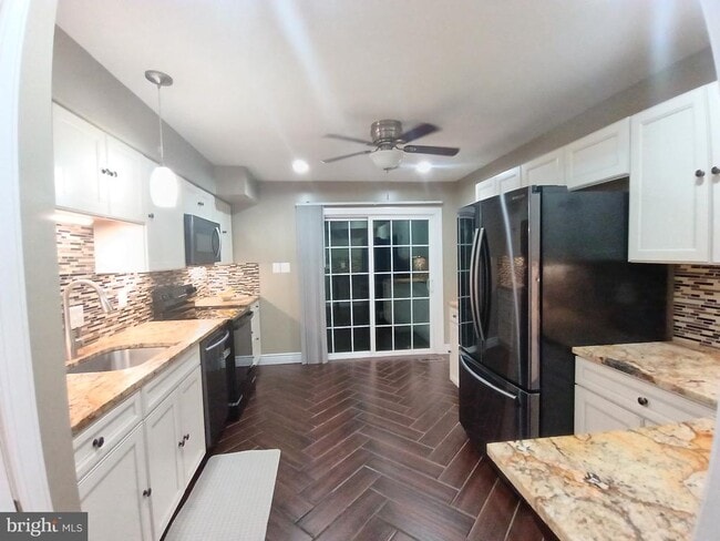 Photo - 8705 Loughran Rd