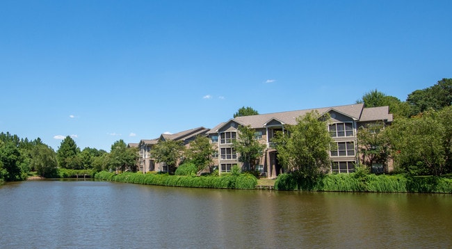 The Lakes Apartments