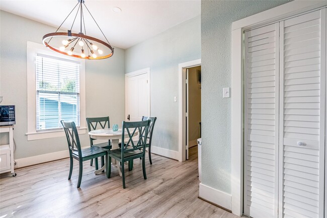 Photo - 1208 Avenue K