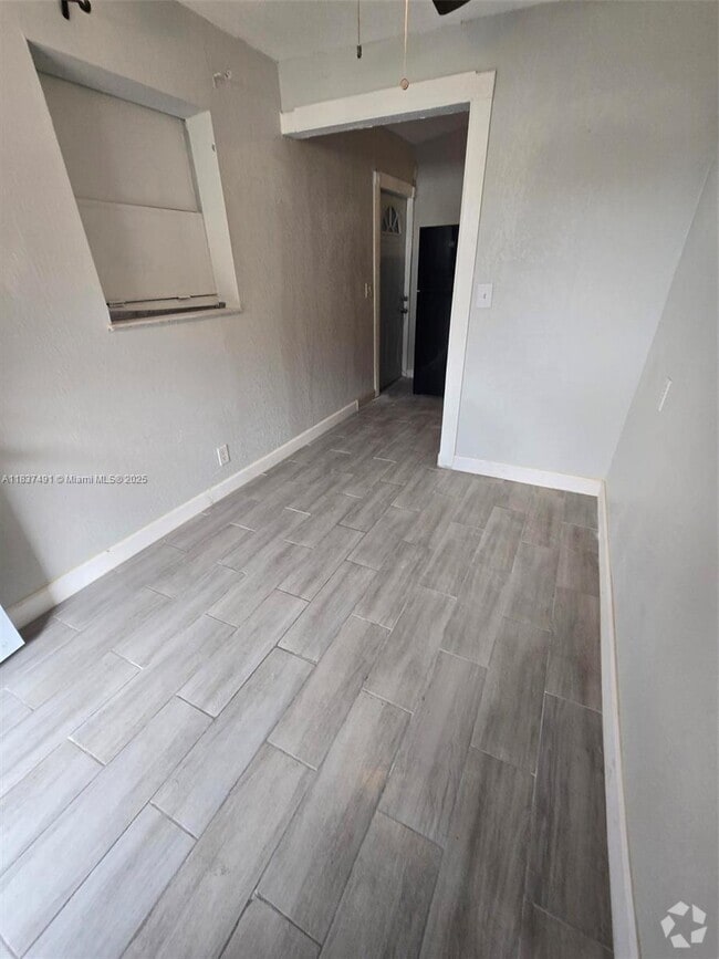 Building Photo - 3960 NW 190th St Unit 0 Rental