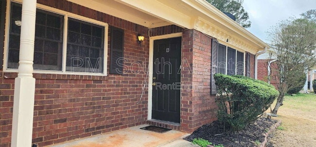 Photo - 3441 Southgate Trail SE