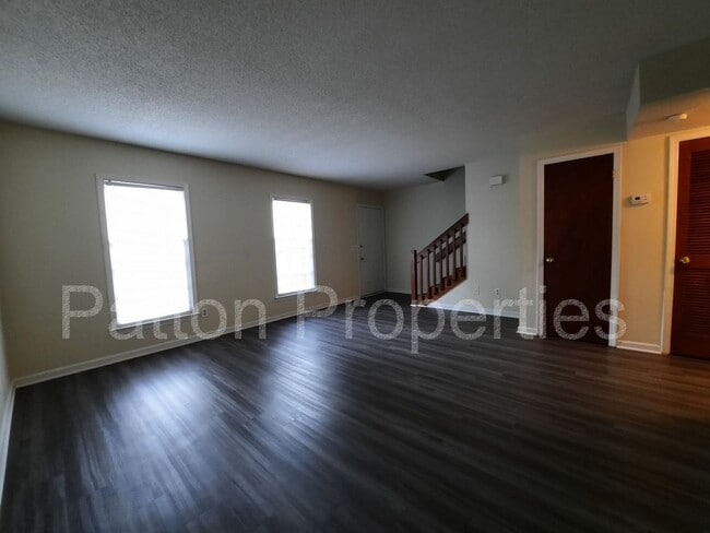 Photo - 1601 Willowby St Unit B