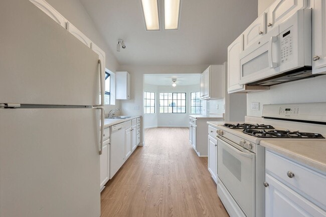 Photo - Amazing gated community 55+ 2bed 2bath