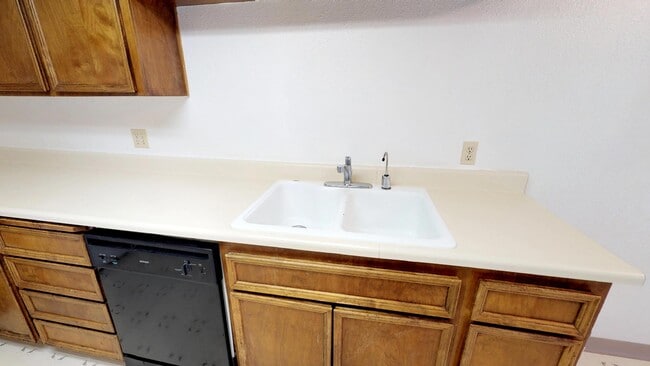 Photo - 3701 Colonial Dr Unit 150