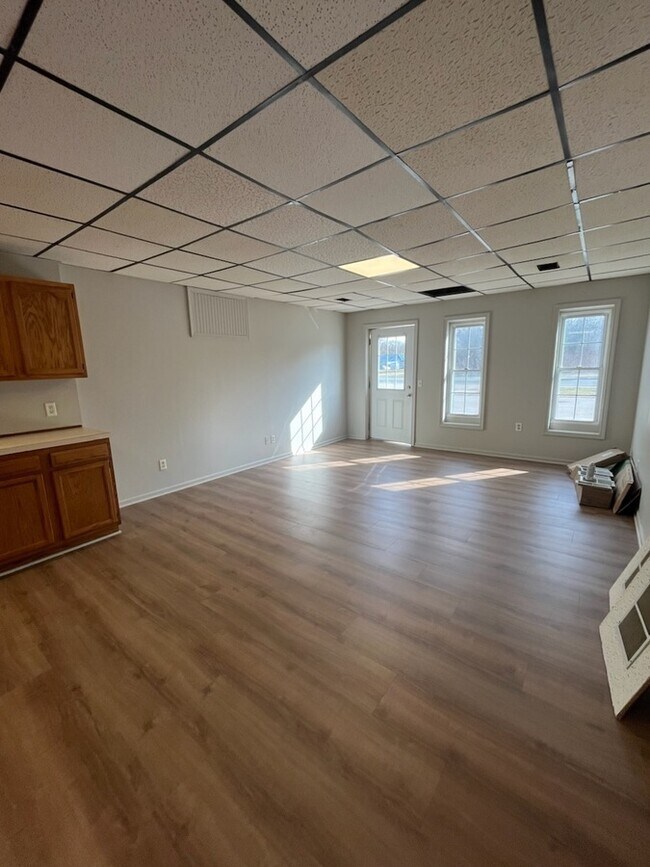 Photo - 3353 N Whitehall Rd