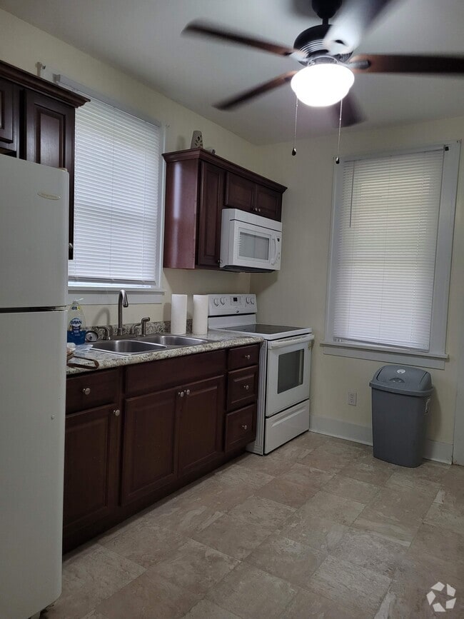 Building Photo - 814 Collier Ave Rental