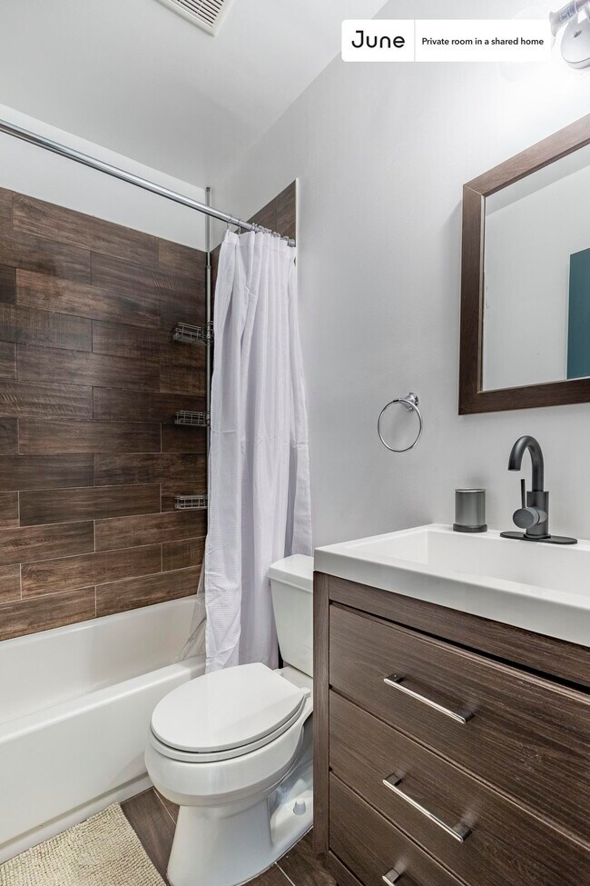 Photo - Room in Shared 3 bed/3 bath home Unit A