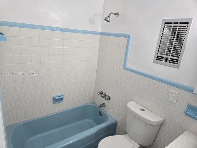 Photo - 5120 NE 18th Ave Unit 2