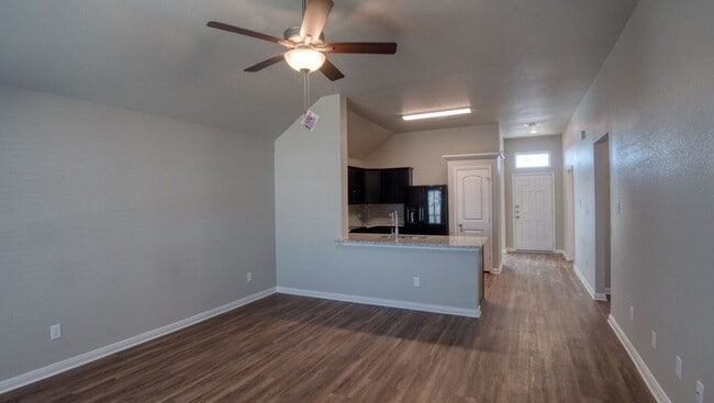 Building Photo - Spacious Single-Family Home Available Now!