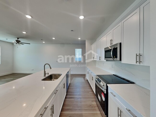 Photo - 8135 Braavos Peninsula Ave