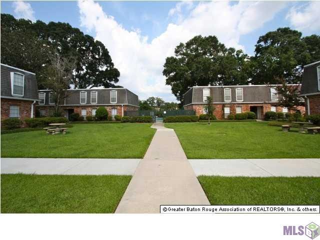 Building Photo - 1755 College Dr Rental