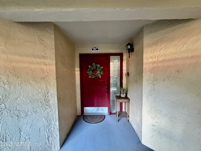 Photo - 2099 Winterbourne N Unit 107