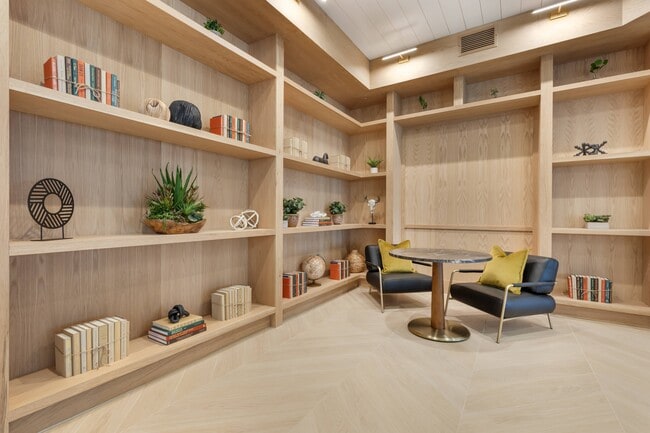 Banyan Flats Apartments