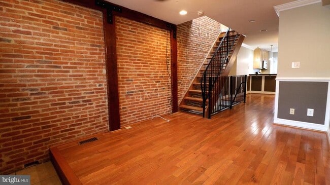 Photo - 1605 Marshall St