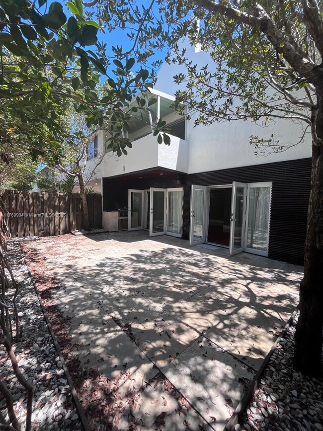 Photo - 7510 SW 58th Ave Townhome