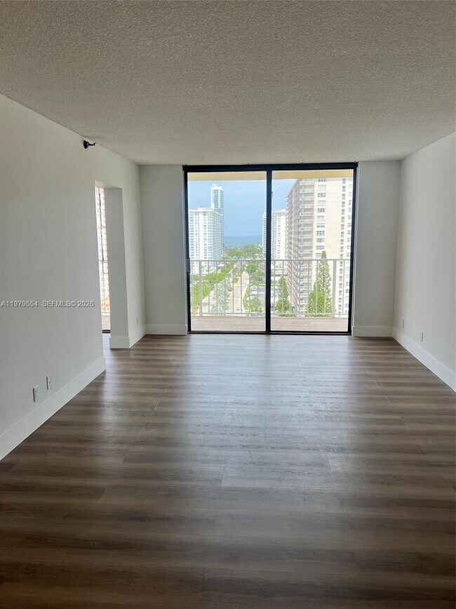 Photo - 290 174th St Unit 1611