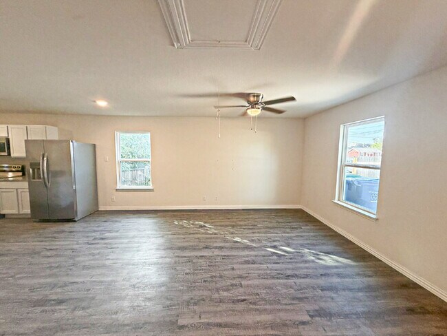 Photo - 2718 Bernuda, San Antonio, TX 78222