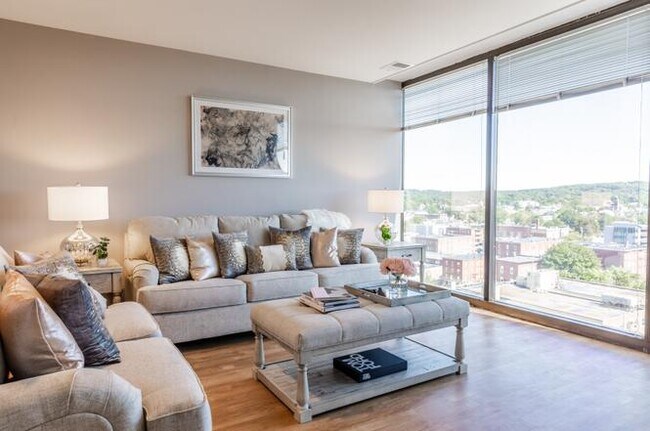 250 KING Apartments