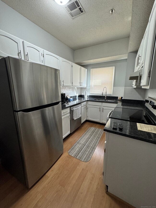 Photo - 21 Judd Square Unit 21