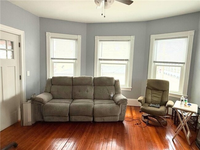 Photo - 53 Hadwin St