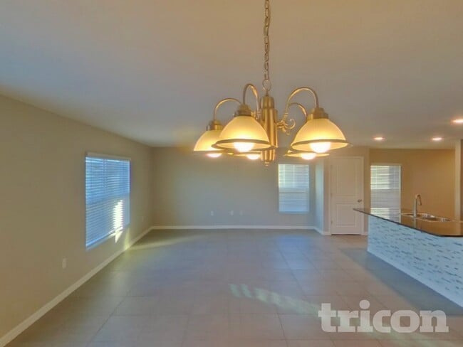 Photo - 10336 Flathead Dr