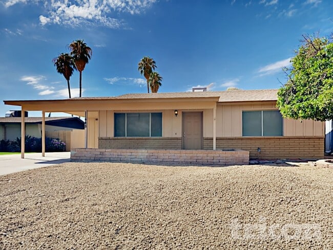 Building Photo - 11448 N 46th Ave