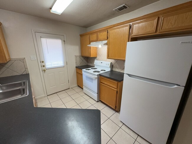 Photo - 1302 Nicholas Cir