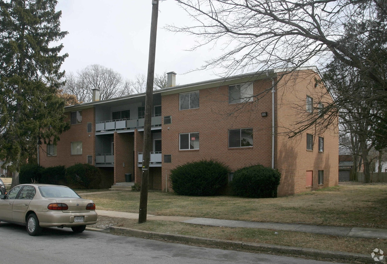 Photo - Pinkney Manor Apartments
