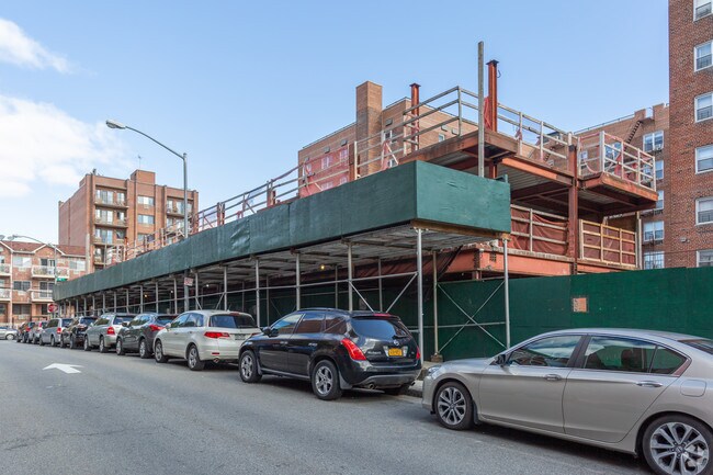 Photo - 8650 Dongan Ave