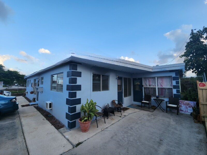 Photo - 601 Latona Ave Unidad 2