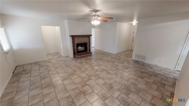 Building Photo - 3807 John Haedge Dr Rental
