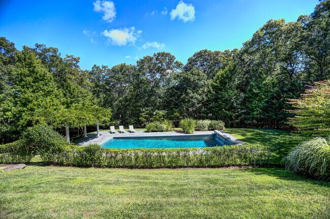 Photo - 139 Northside Dr