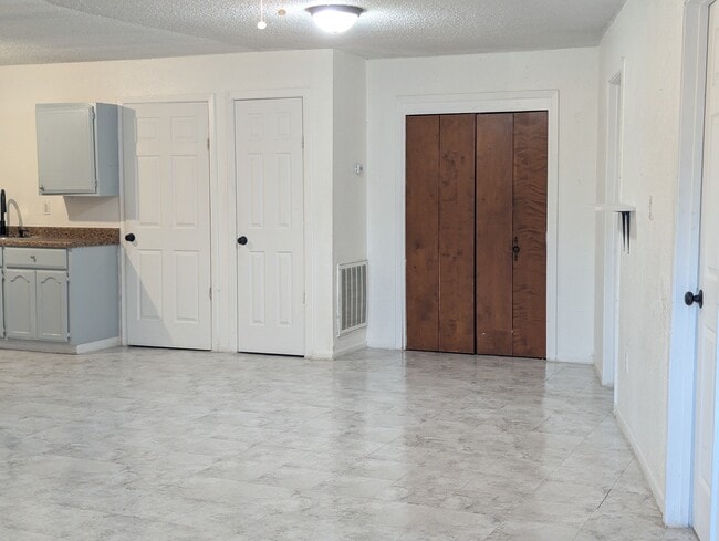 Photo - 201 W 1st St