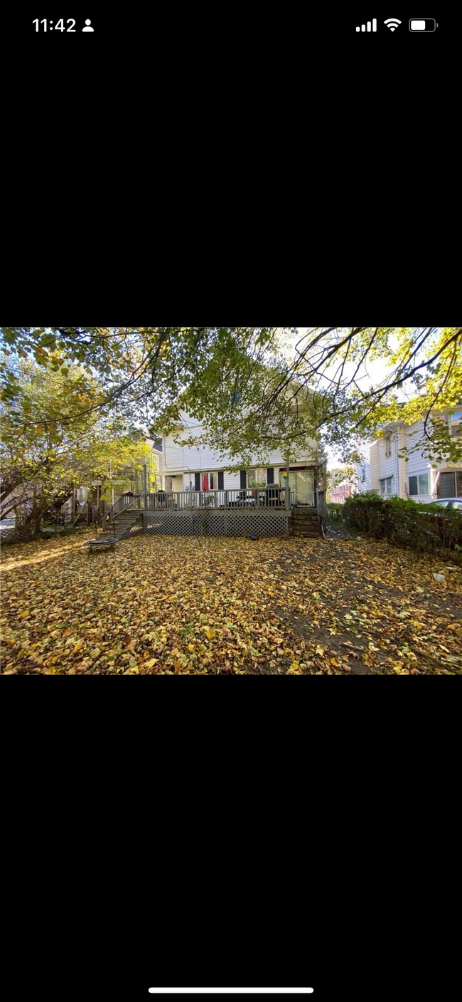 Building Photo - 550 Parsells Ave Unit 550 Parsells ave Rental