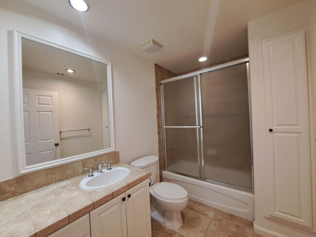 Photo - Huge Yard & HVAC!