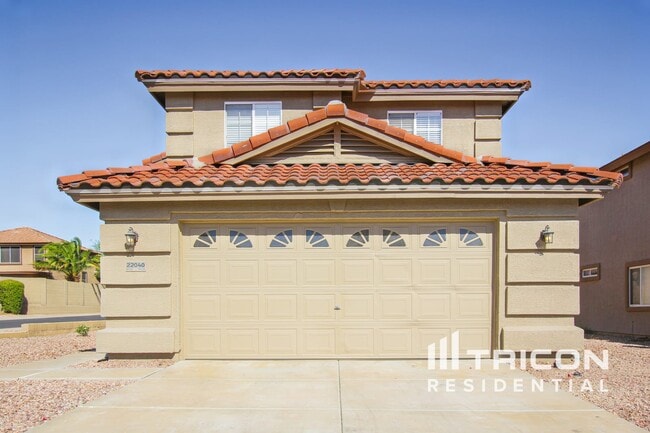 Building Photo - 22040 W Gardenia Dr