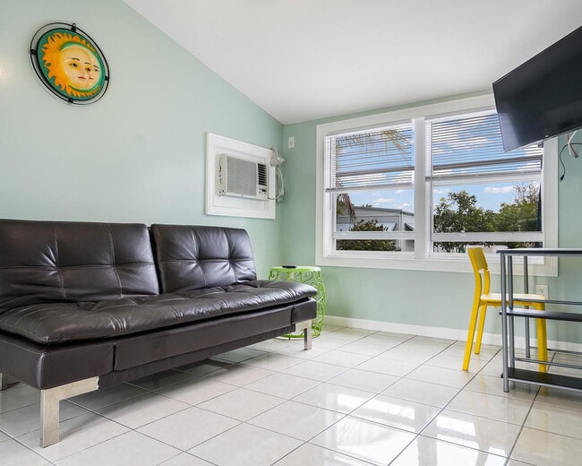 Photo - 1680 SW 84th Ave