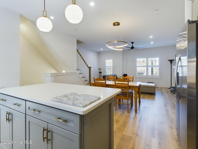 Photo - 129 Lexington Ln