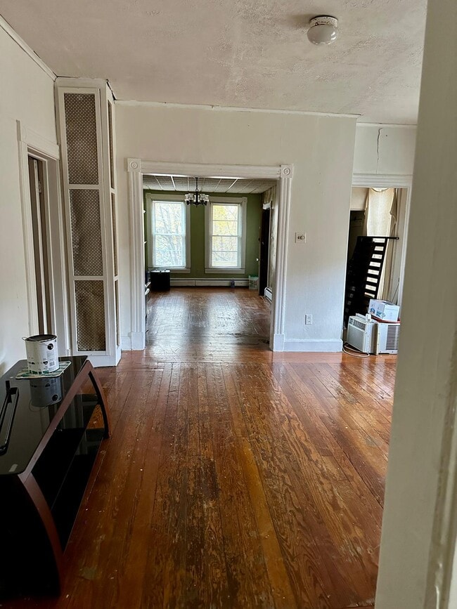 Photo - 21 Morris St Unit 3 Rooms. 1st Floor