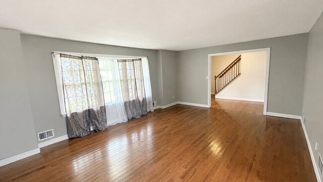 52 Davids Ln