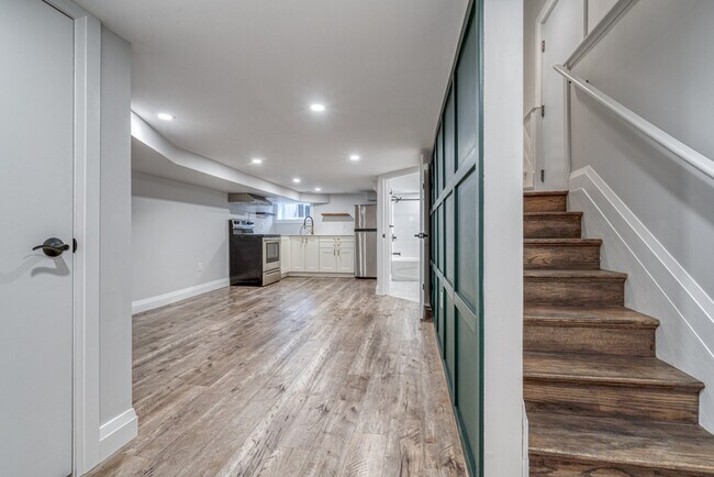 Photo - 37 Garfield Ave N Unit 3