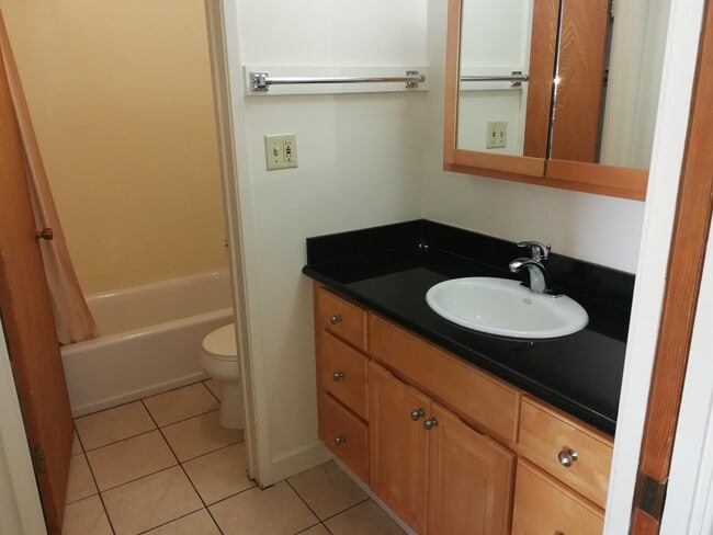 Photo - 2535 College Ave Unidad 303