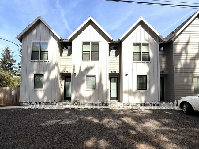 Photo - 4383 SE Tolman St