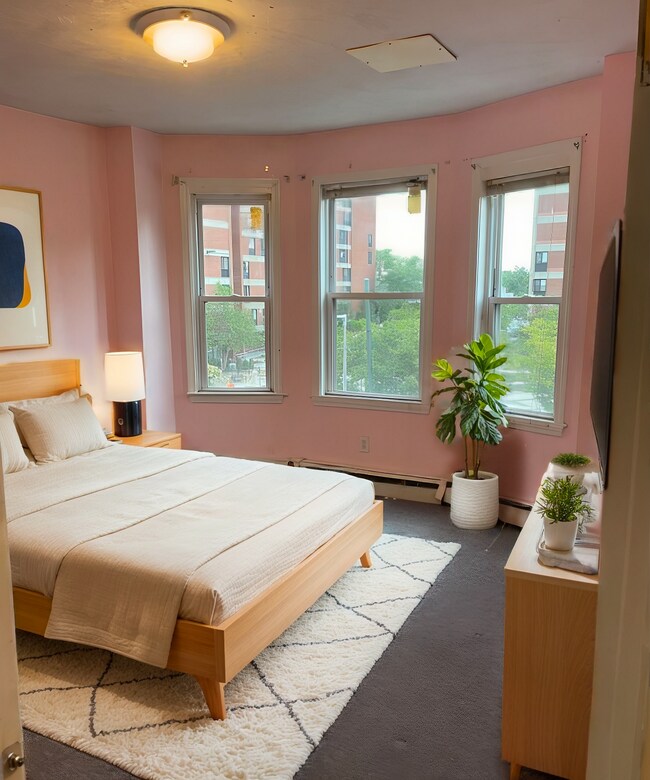 Photo - 824 Huntington Ave