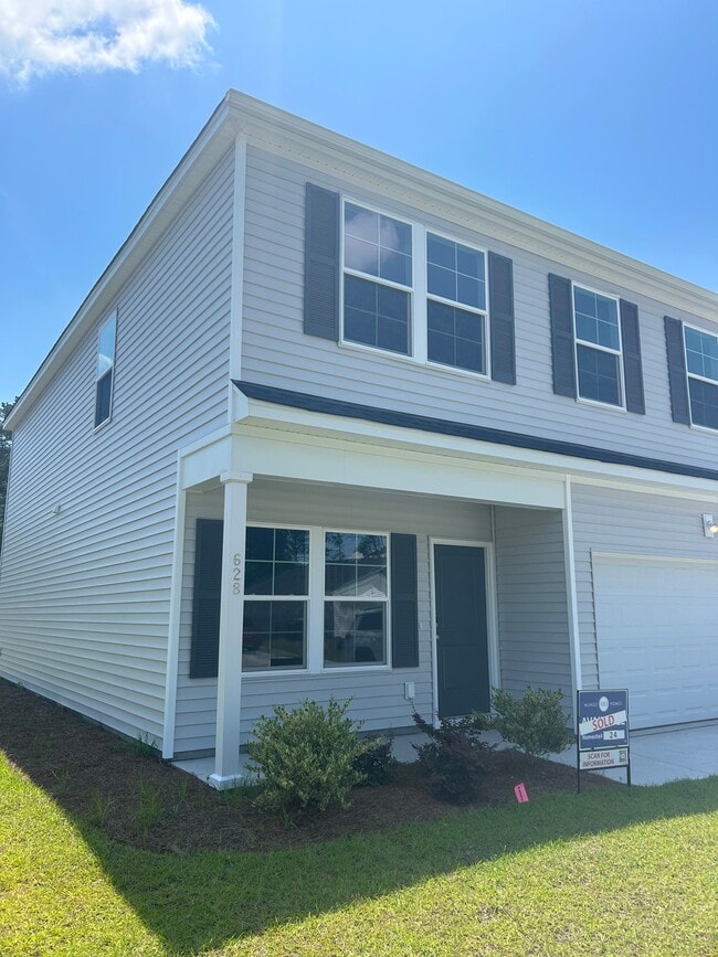 Photo - 628 Parker Ct