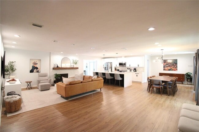 Photo - 3745 SW 6th Pl