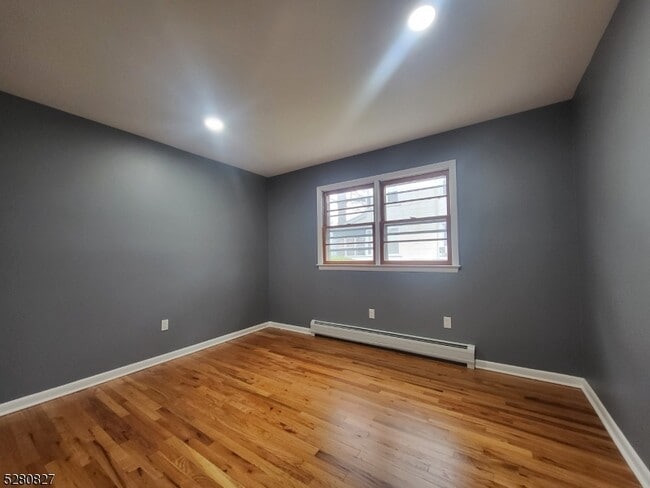 Photo - 16 Willard Pl Unit 1
