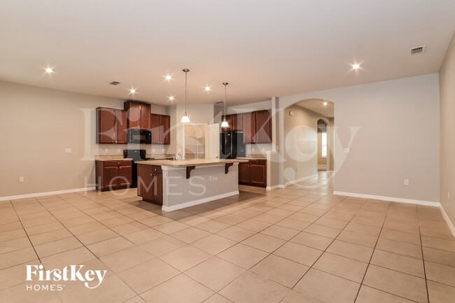 Photo - 954 Glazebrook Lp