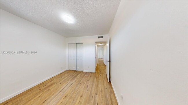 Photo - 2463 Coral Wy Unit 27